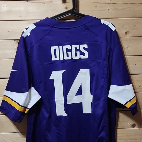 NFL Vikings Jersey Diggs #14 Size Medium - Picture 8 of 9